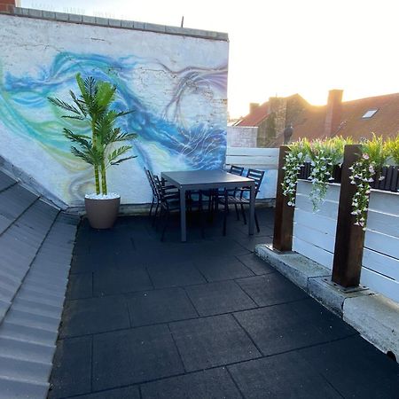 The Rooftop - A Trendy New Apartment With Airconditioning, Large Terrace & Free Parking Ostend Exterior photo