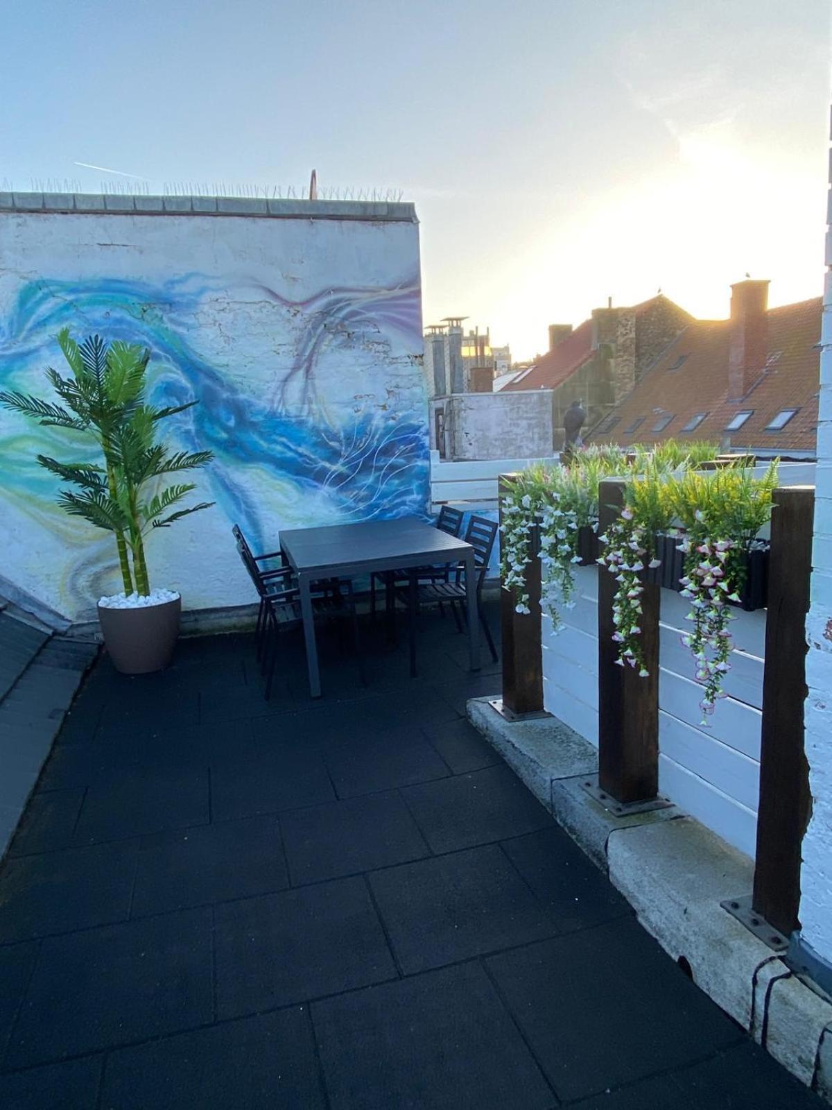 The Rooftop - A Trendy New Apartment With Airconditioning, Large Terrace & Free Parking Ostend Exterior photo